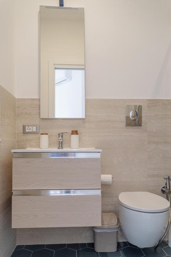Appartamento Tutto Ristrutturato แตร์ราชินา ภายนอก รูปภาพ