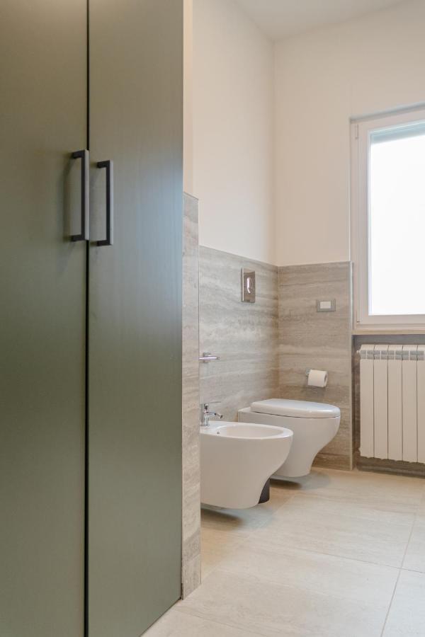 Appartamento Tutto Ristrutturato แตร์ราชินา ภายนอก รูปภาพ
